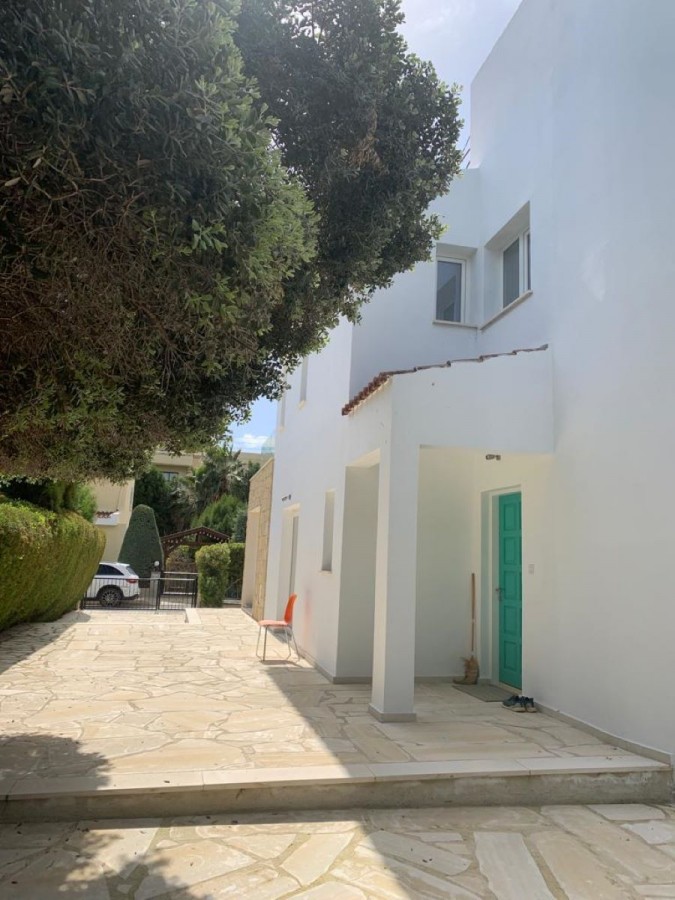 Detached Villa For Sale  in  Peyia - Sea Caves