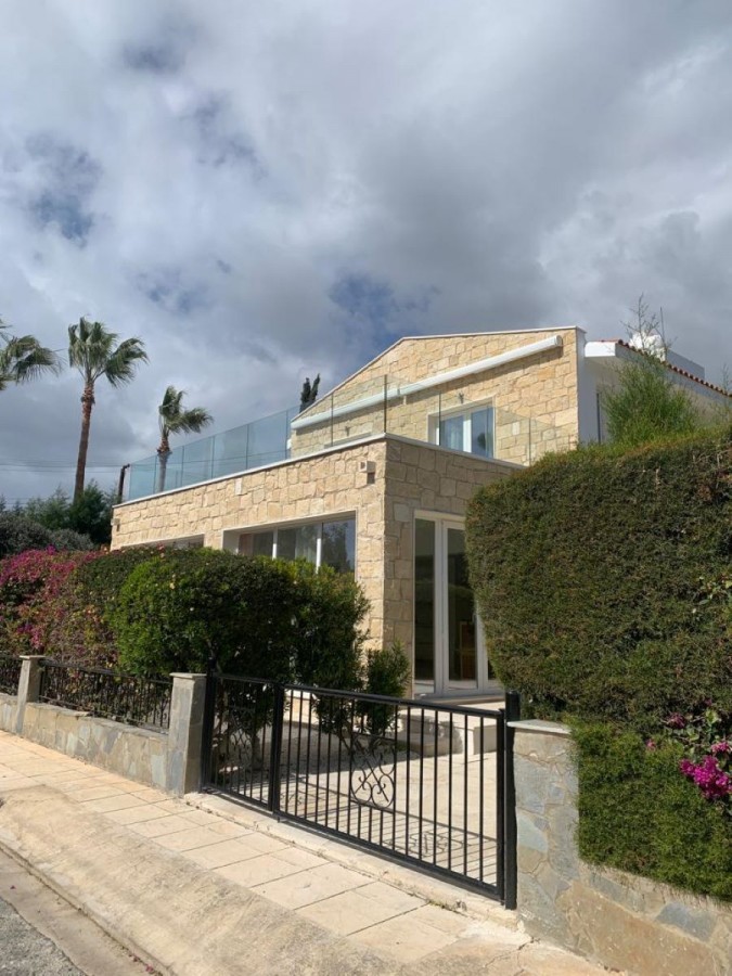 Detached Villa For Sale  in  Peyia - Sea Caves