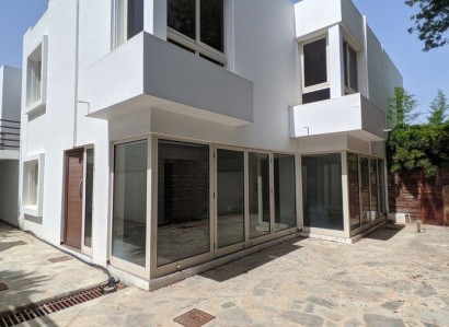 Strovolos, Nicosia Semi Detached Villa For Sale | WW12292