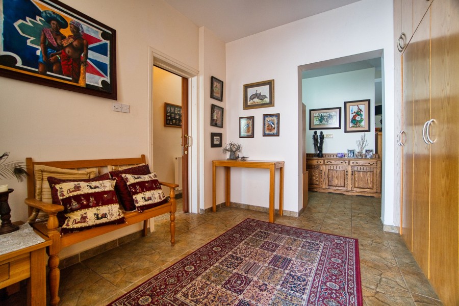 Bungalow For Sale  in  Peyia