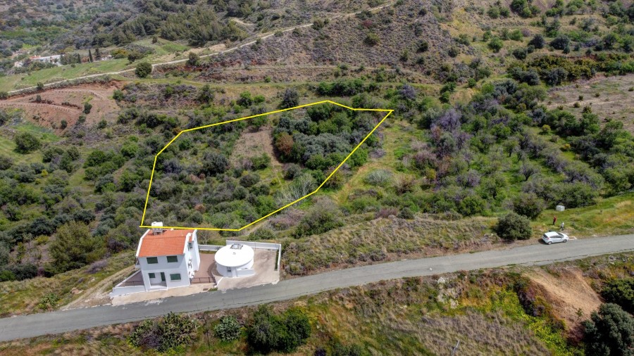 Residential Field For Sale  in  Pomos