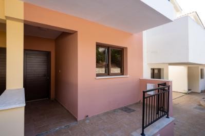 Town House / Maisonette For Sale  in  Peyia