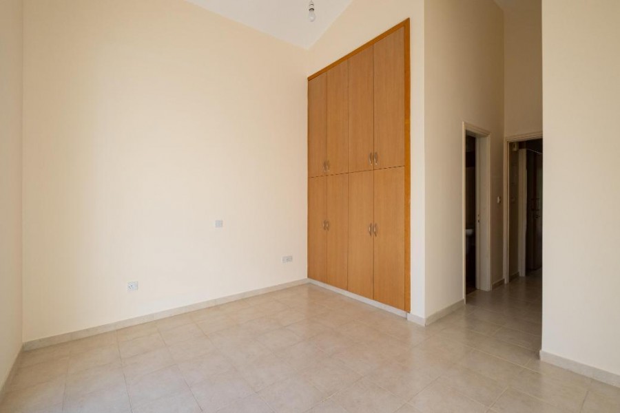 Town House / Maisonette For Sale  in  Peyia