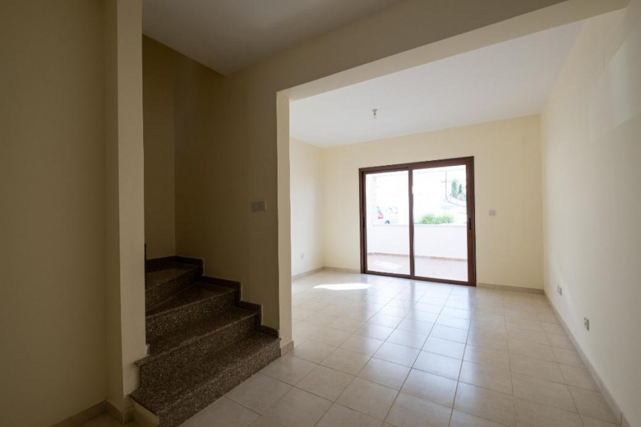 Town House / Maisonette For Sale  in  Peyia