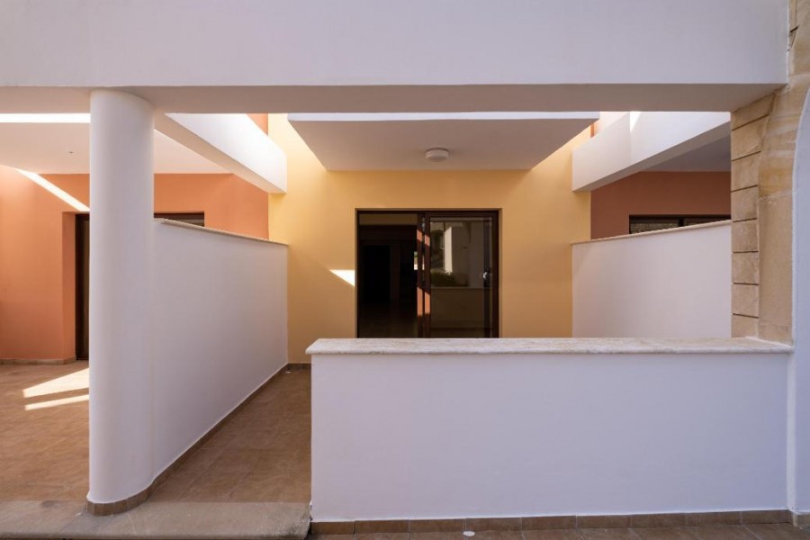 Town House / Maisonette For Sale  in  Peyia