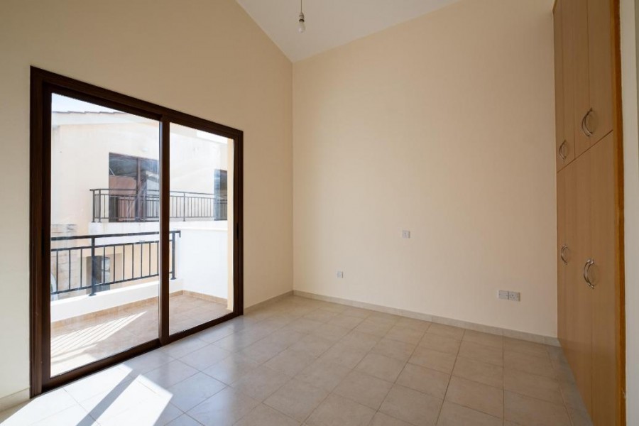 Town House / Maisonette For Sale  in  Peyia