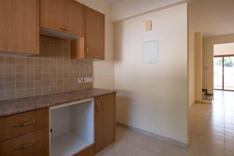 Town House / Maisonette For Sale  in  Peyia