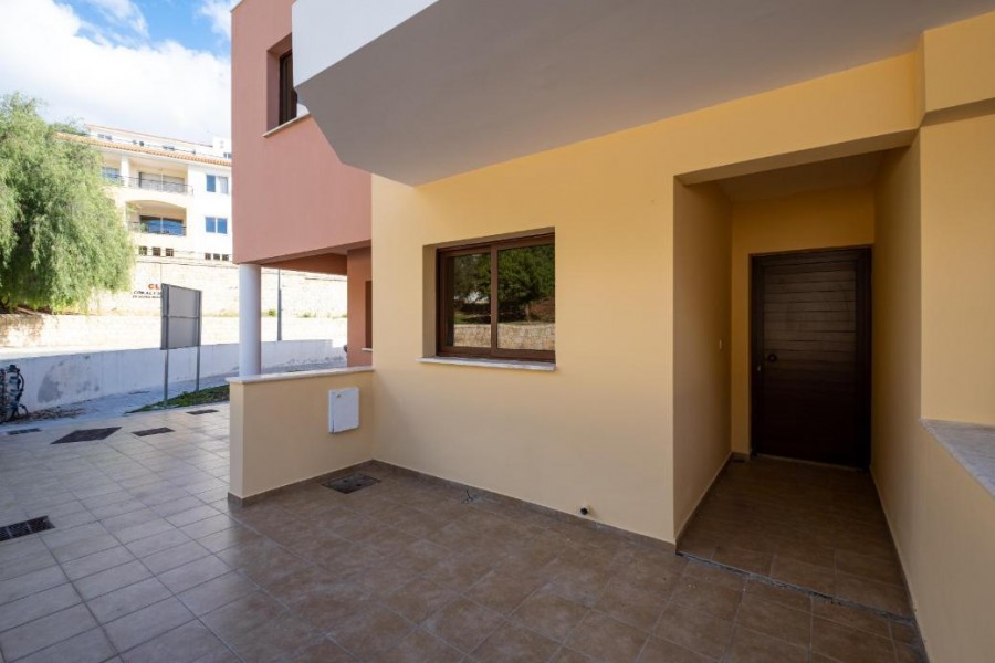 Town House / Maisonette For Sale  in  Peyia