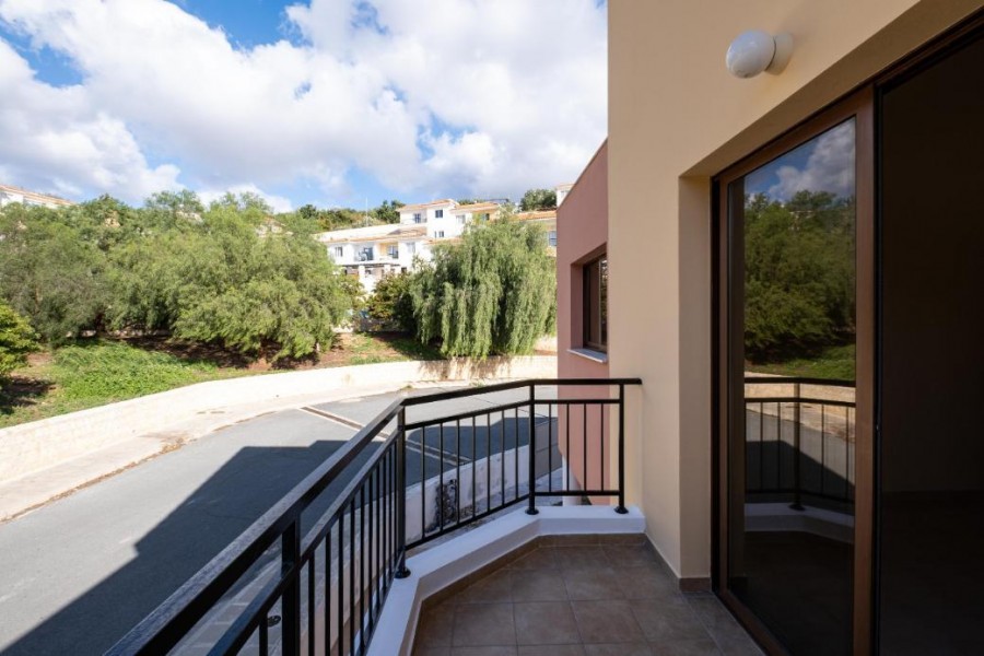 Town House / Maisonette For Sale  in  Peyia