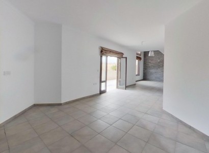 Lakatamia, Nicosia Semi Detached Villa For Sale | WW12402