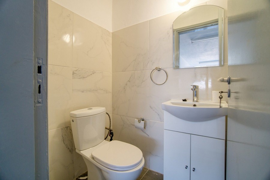 Shop For Rent  in  Paphos