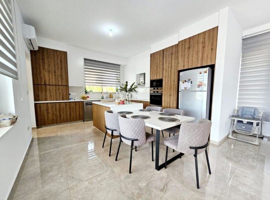 Detached Villa For Sale  in  Empa