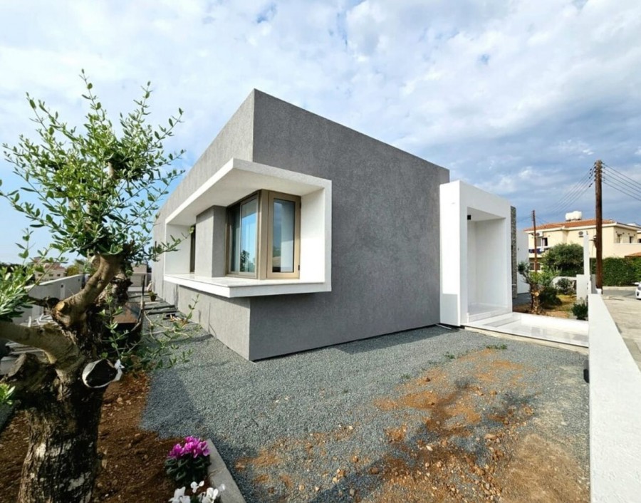 Detached Villa For Sale  in  Empa