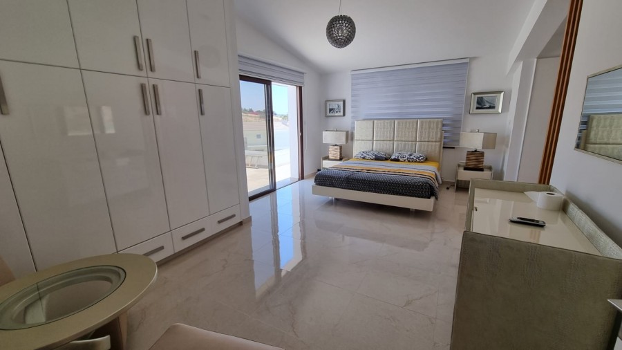 Detached Villa For Sale  in  Kouklia