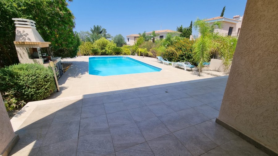Detached Villa For Rent  in  Kouklia - Secret Valley
