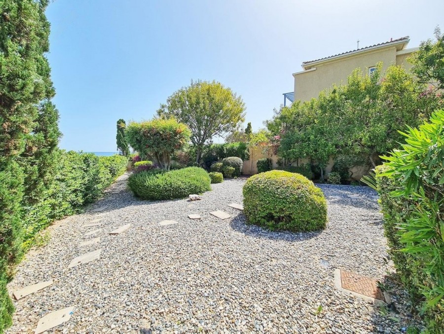 Detached Villa For Sale  in  Neo Chorio