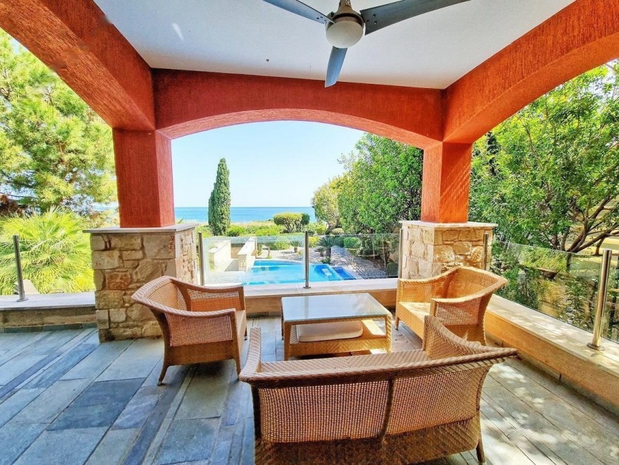 Detached Villa For Sale  in  Neo Chorio