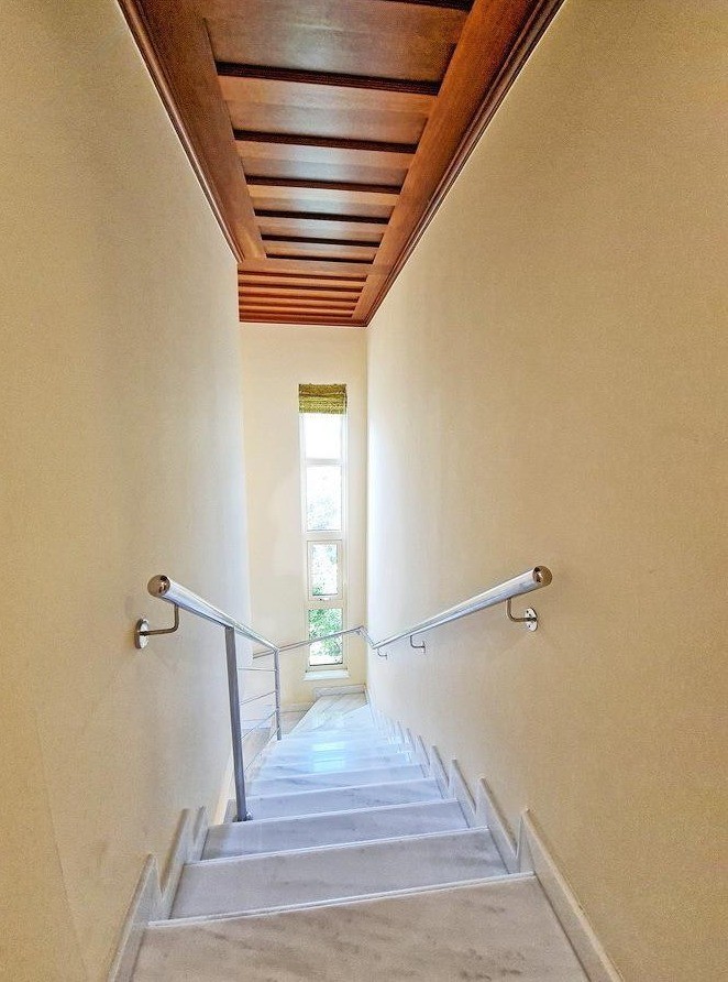 Detached Villa For Sale  in  Neo Chorio