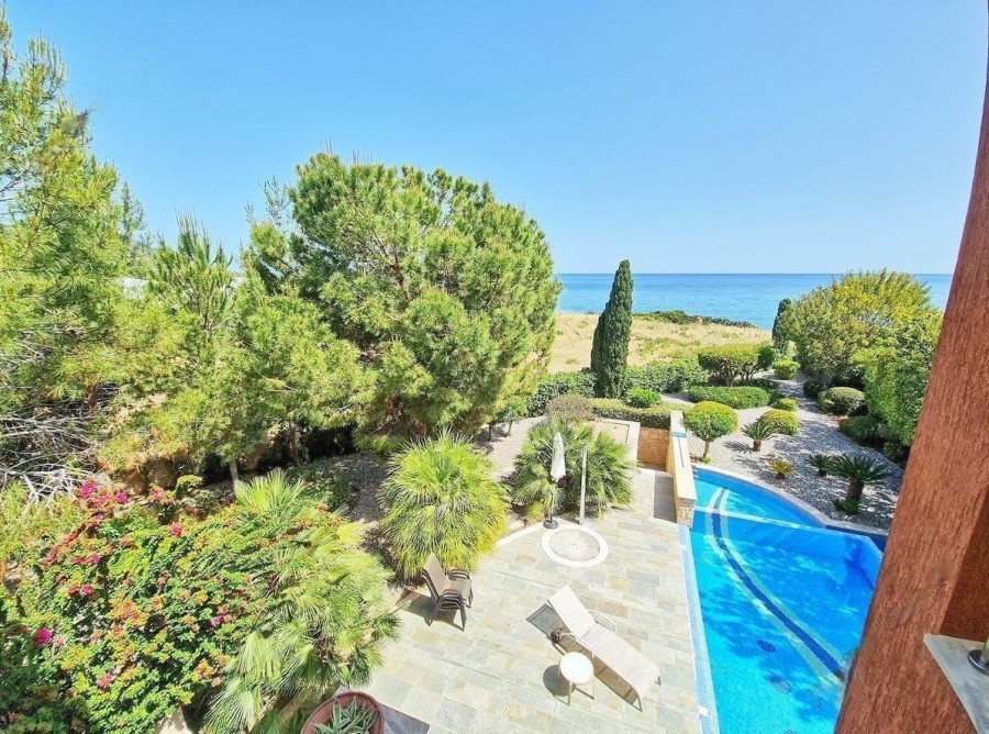 Detached Villa For Sale  in  Neo Chorio