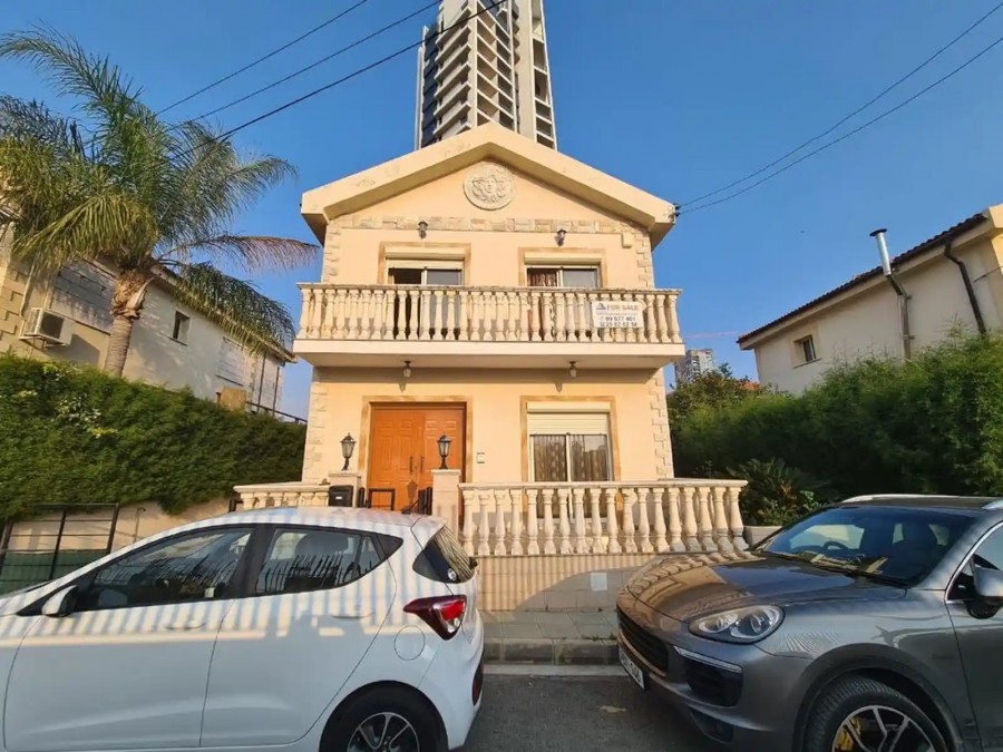 Detached Villa For Sale  in  Yermasoyia