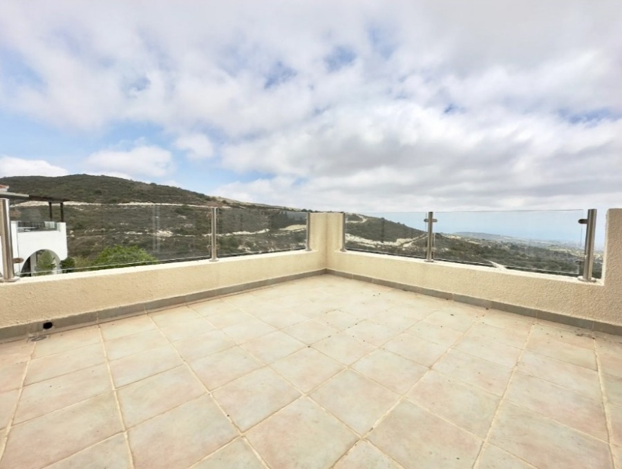Detached Villa For Sale  in  Tsada