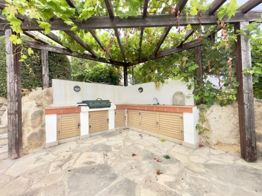 Detached Villa For Sale  in  Tsada
