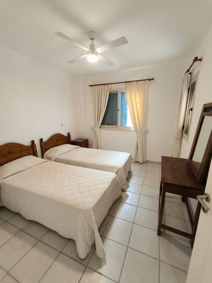 Apartment For Rent  in  Peyia
