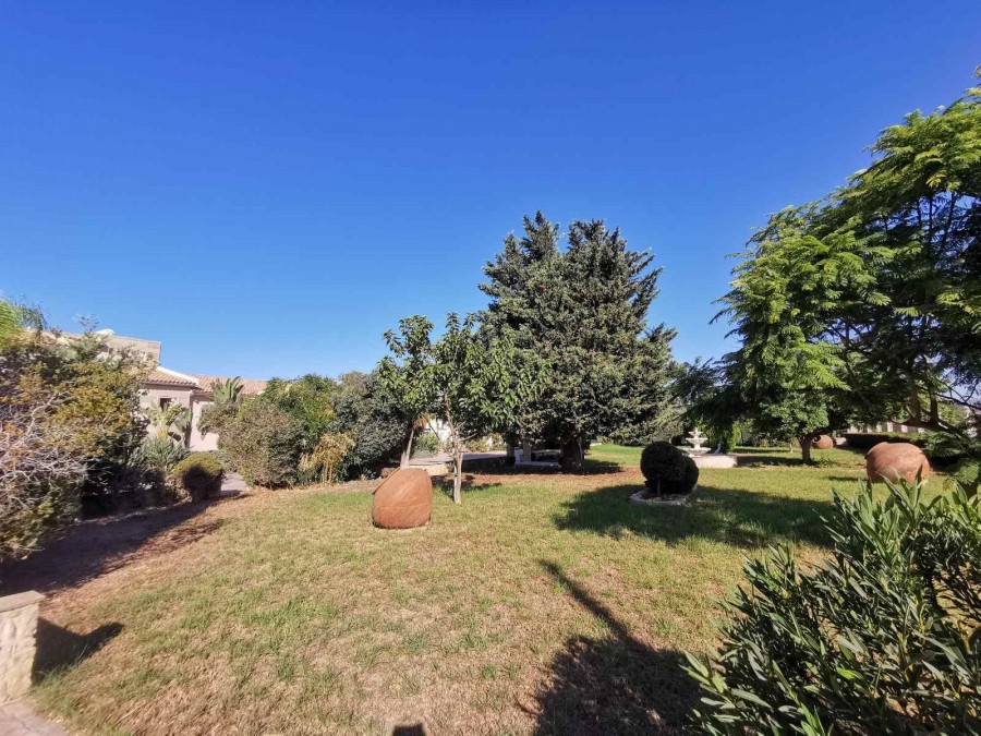 Detached Villa For Sale  in  Empa