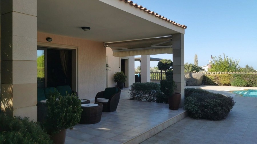 Detached Villa For Sale  in  Empa