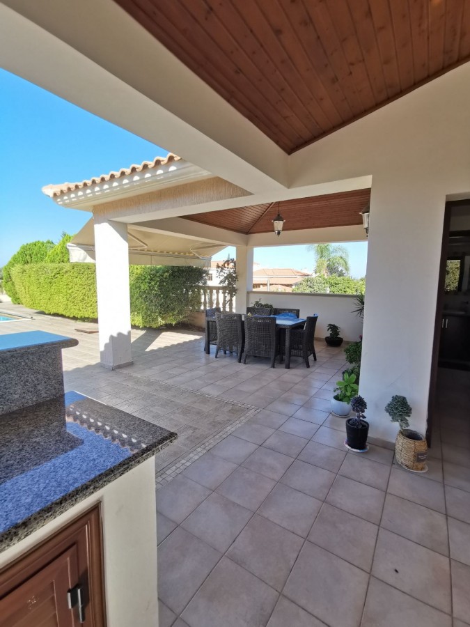 Detached Villa For Sale  in  Empa