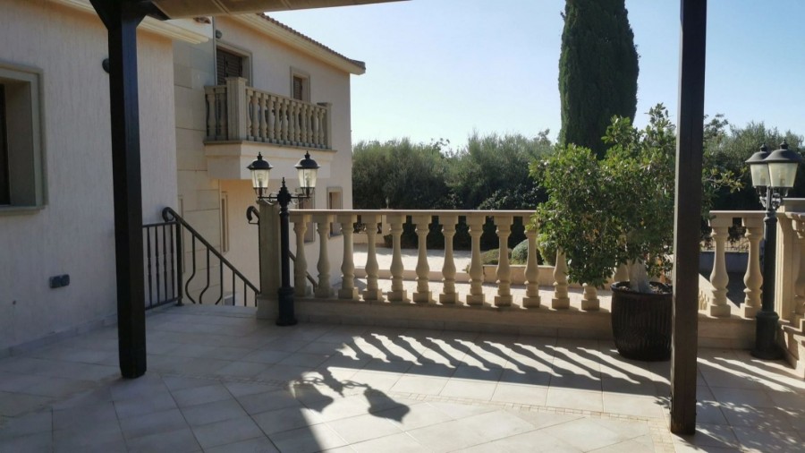 Detached Villa For Sale  in  Empa