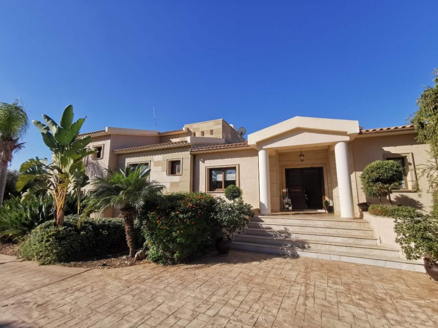 Empa, Paphos Detached Villa For Sale | WW12576