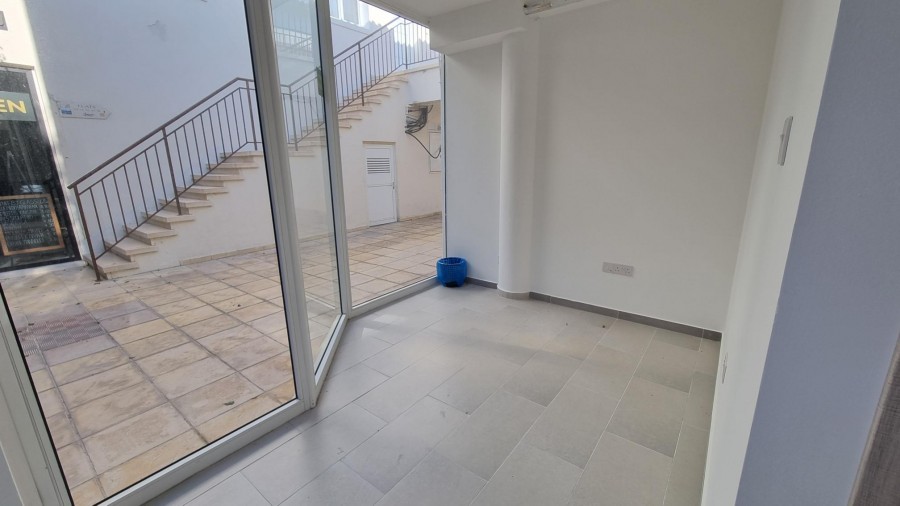 Shop For Rent  in  Kato Paphos