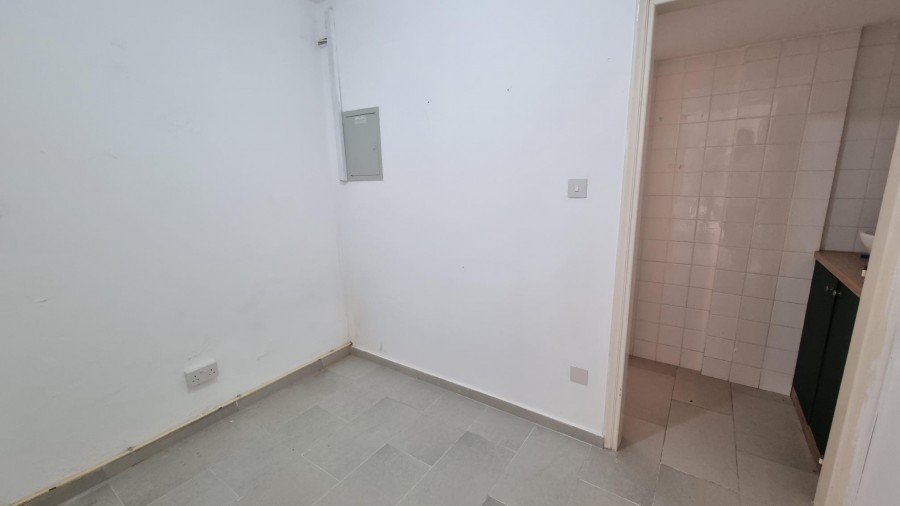 Shop For Rent  in  Kato Paphos
