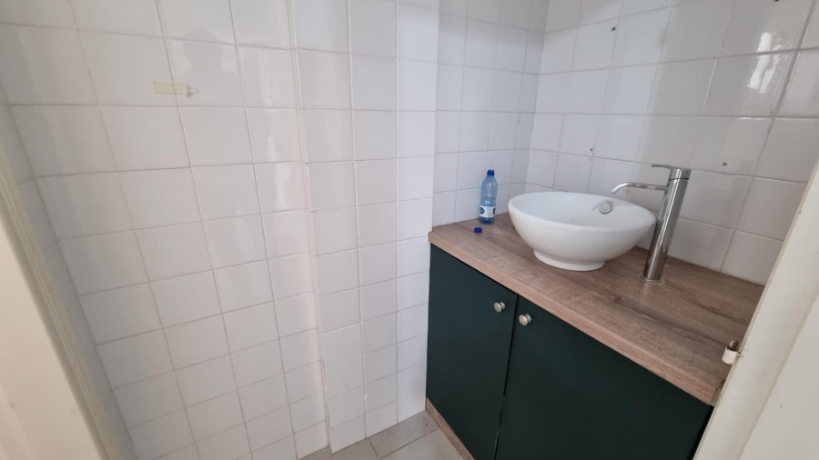 Shop For Rent  in  Kato Paphos