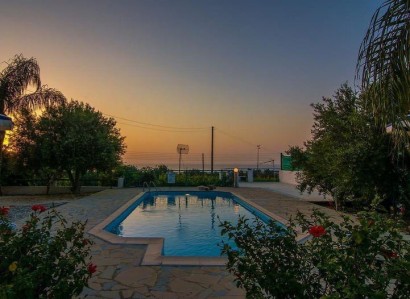 Agia Marina Chrysochous, Paphos Bungalow Rented | WW12580